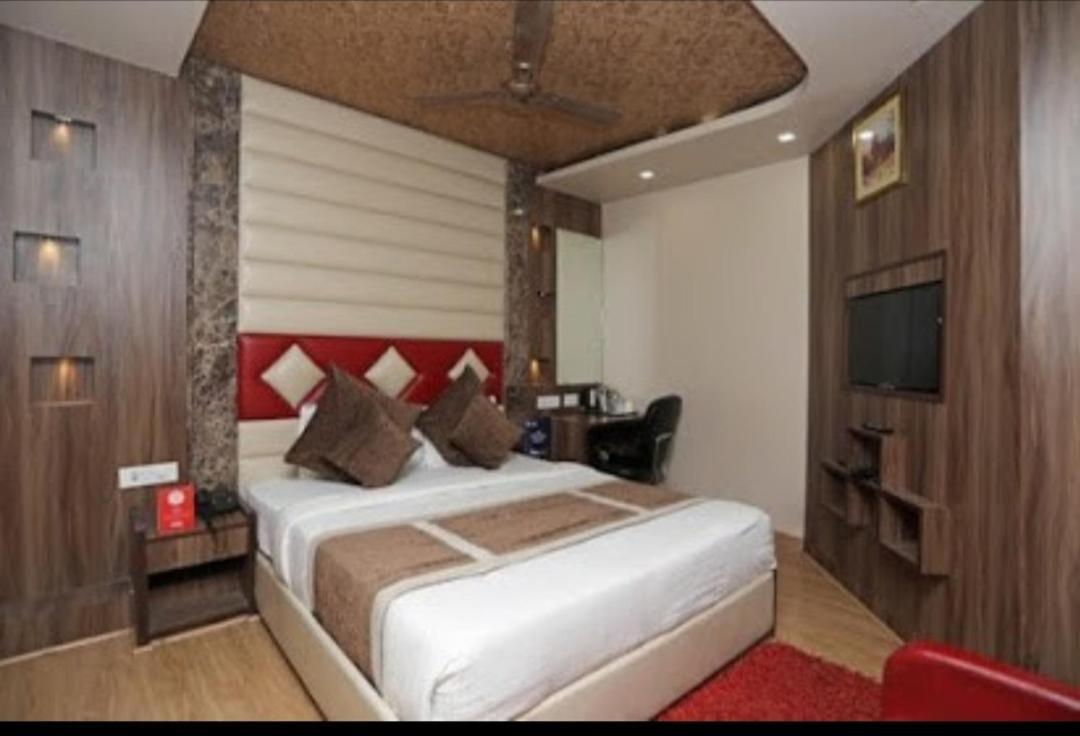 Hotel Sanjay International,Kanpur Buitenkant foto