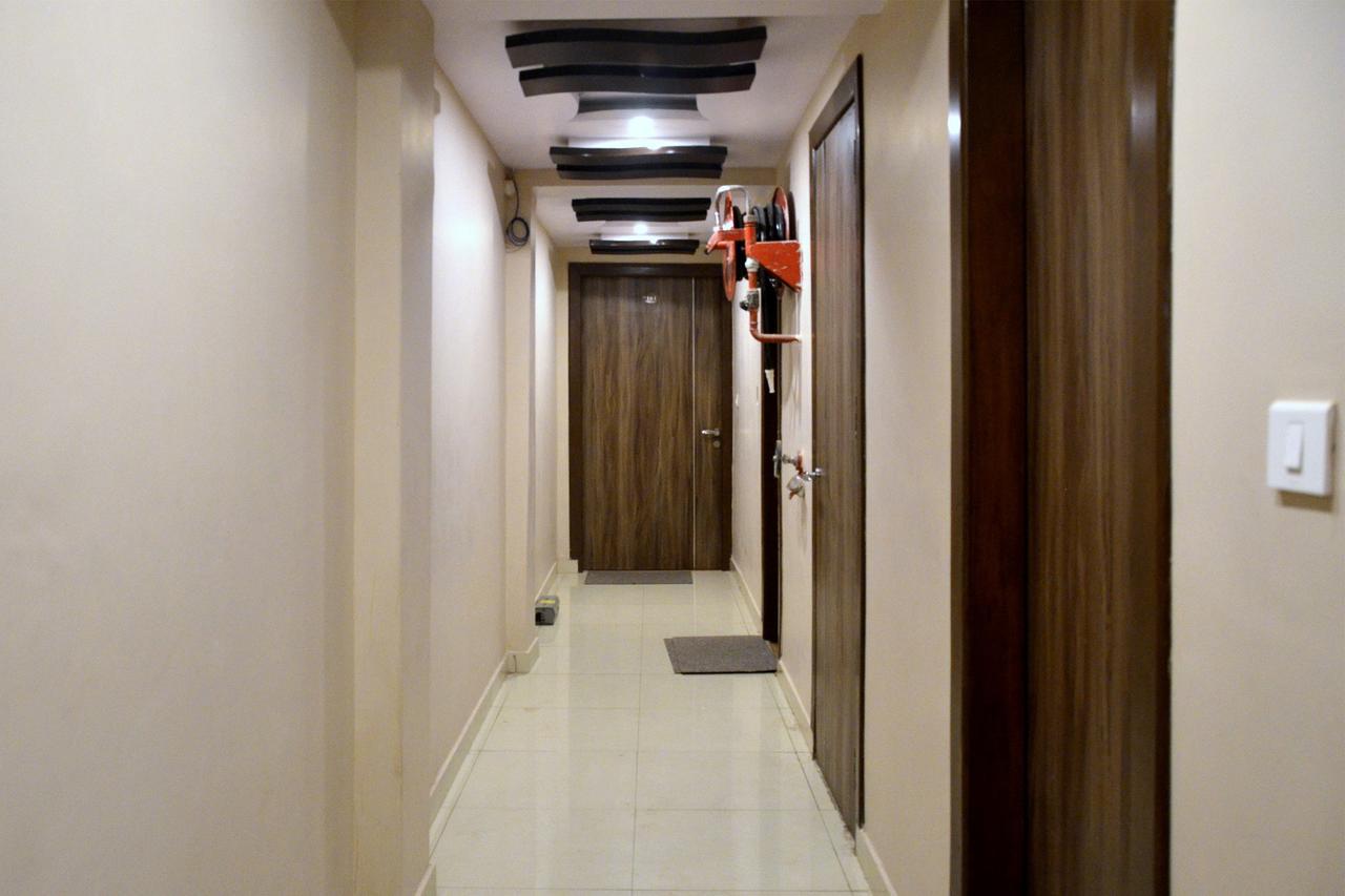 Hotel Sanjay International,Kanpur Buitenkant foto