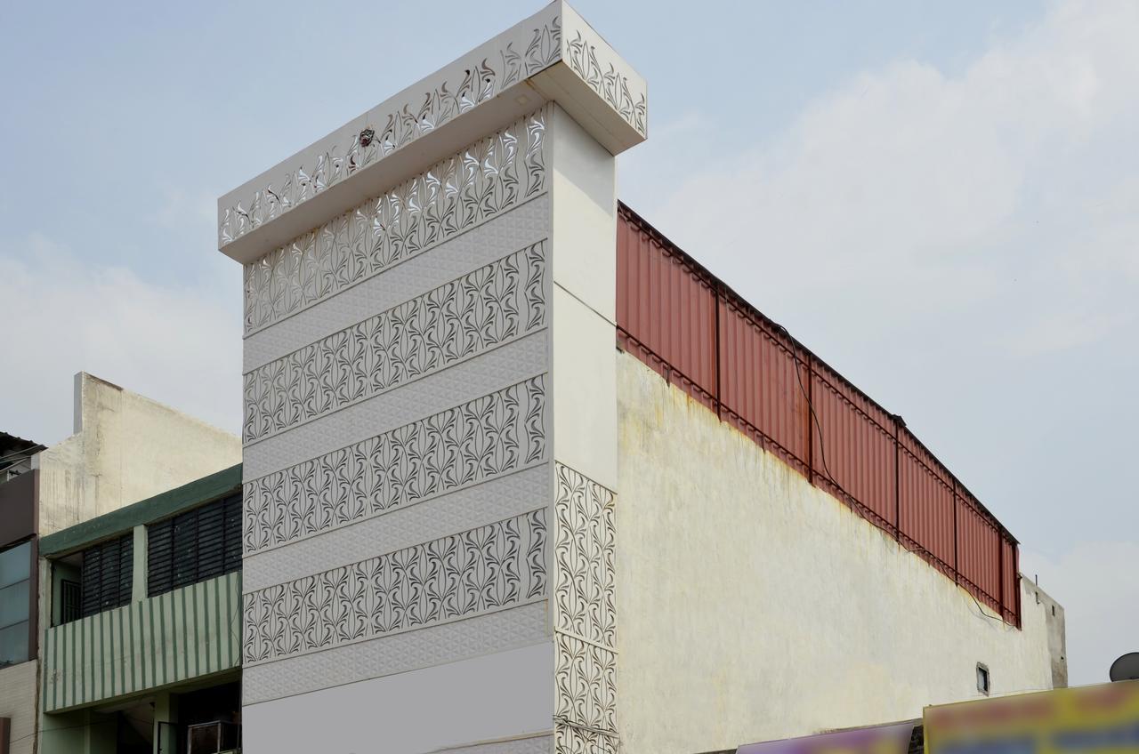 Hotel Sanjay International,Kanpur Buitenkant foto