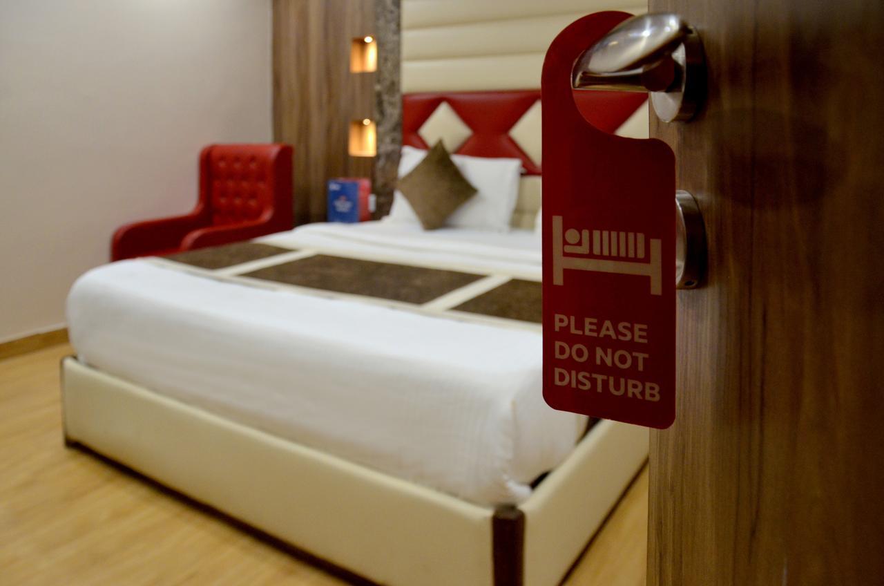 Hotel Sanjay International,Kanpur Buitenkant foto